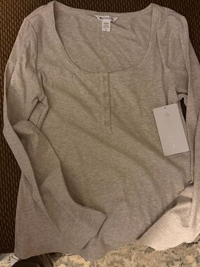 Athleta Women's Long-Sleeve Henley Top in Light Taupe Heather